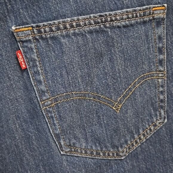 Levi's Men's 469 Loose Fit Jean Shorts 90s Size 33 Ling‎ Inseam 12" Medium Wash - Picture 10 of 15